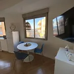 Apartament Estudio D'lelos *